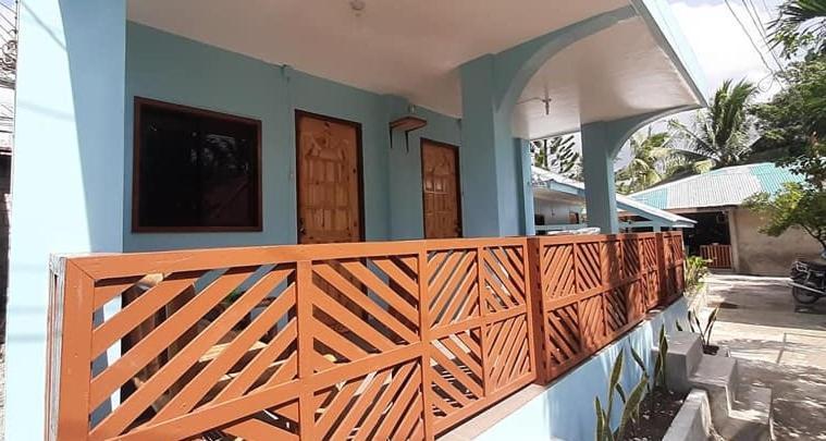 A&C Aquino's Guesthouse - Moalboal Extérieur photo