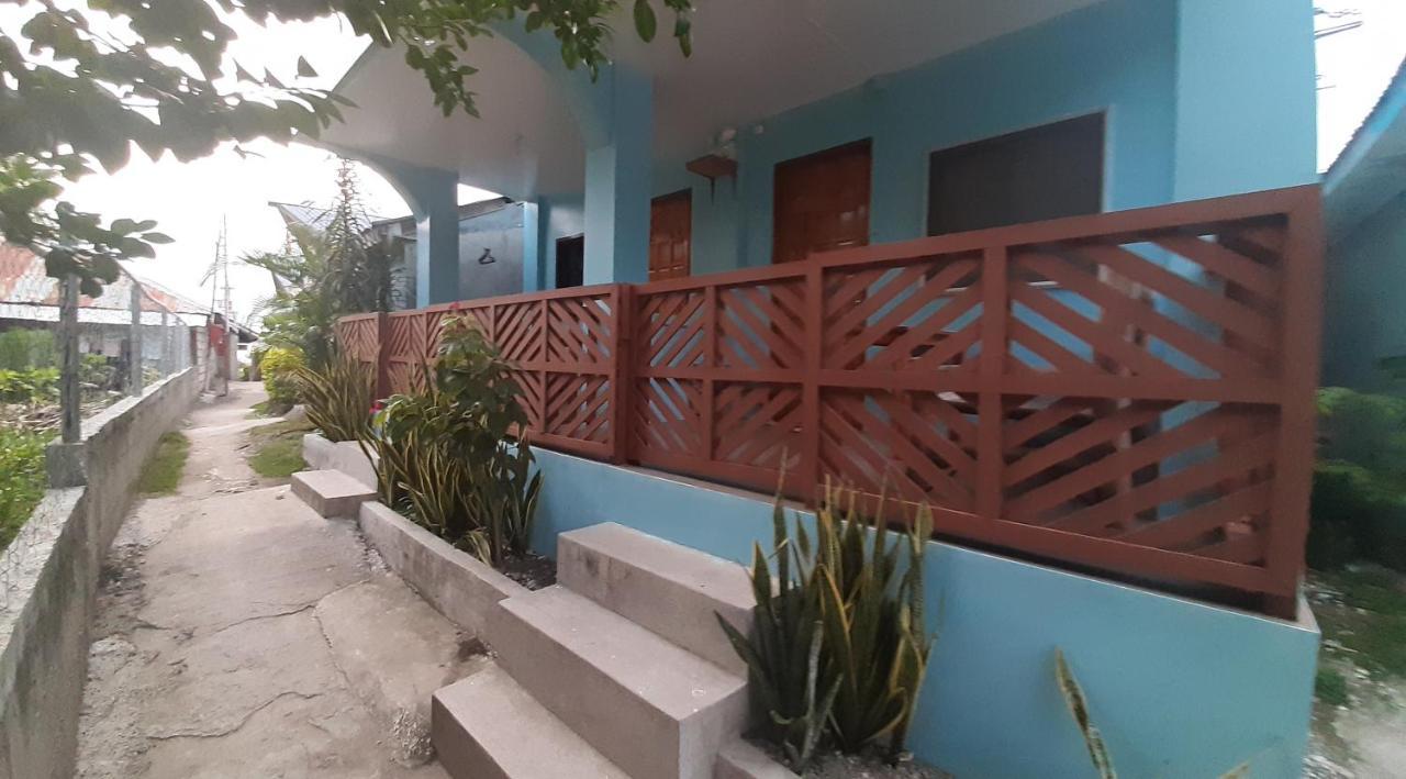 A&C Aquino's Guesthouse - Moalboal Extérieur photo