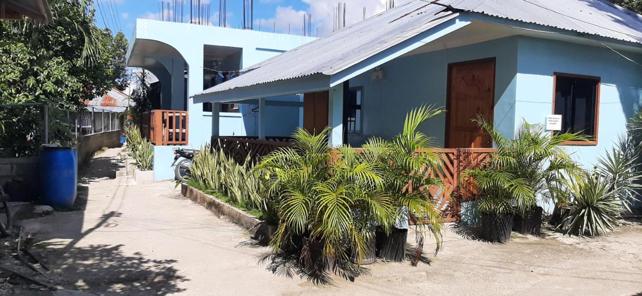 A&C Aquino's Guesthouse - Moalboal Extérieur photo