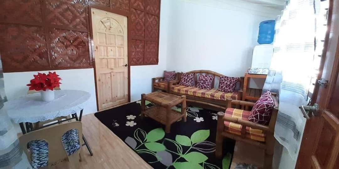 A&C Aquino's Guesthouse - Moalboal Extérieur photo