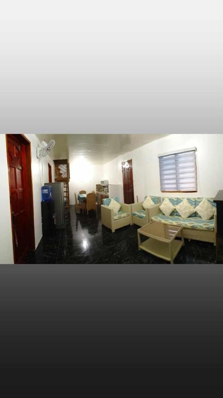 A&C Aquino's Guesthouse - Moalboal Extérieur photo
